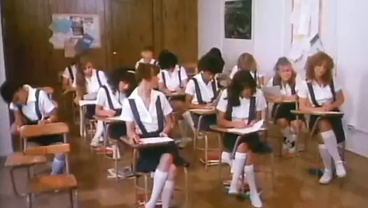 Ridley Lisesi'nde boş zamanlar - Full Vintage Porno